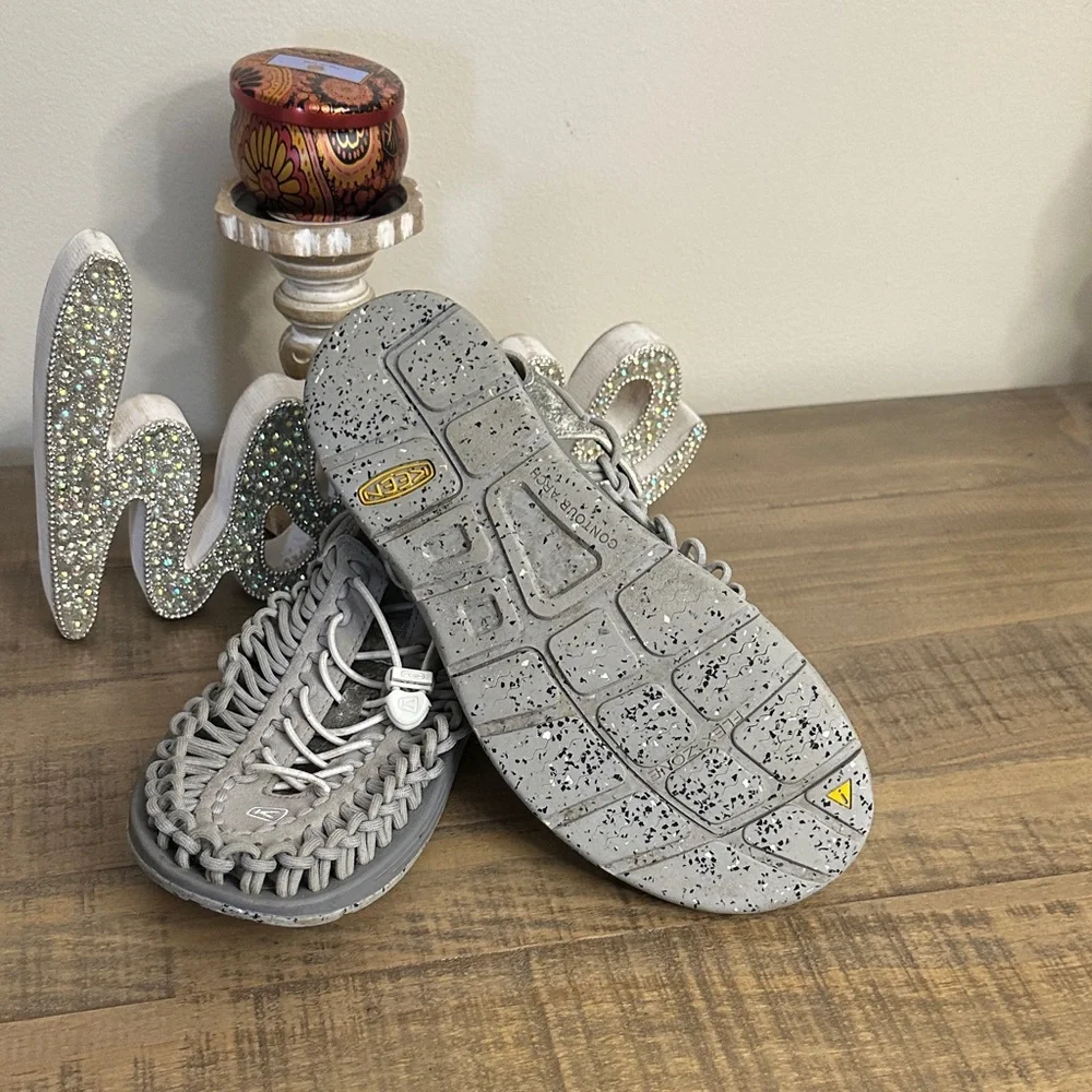 KEEN UNEEK Cord Sandals Gray Men’s Size 10.5 Outdoor Hiking Comfort Shoes